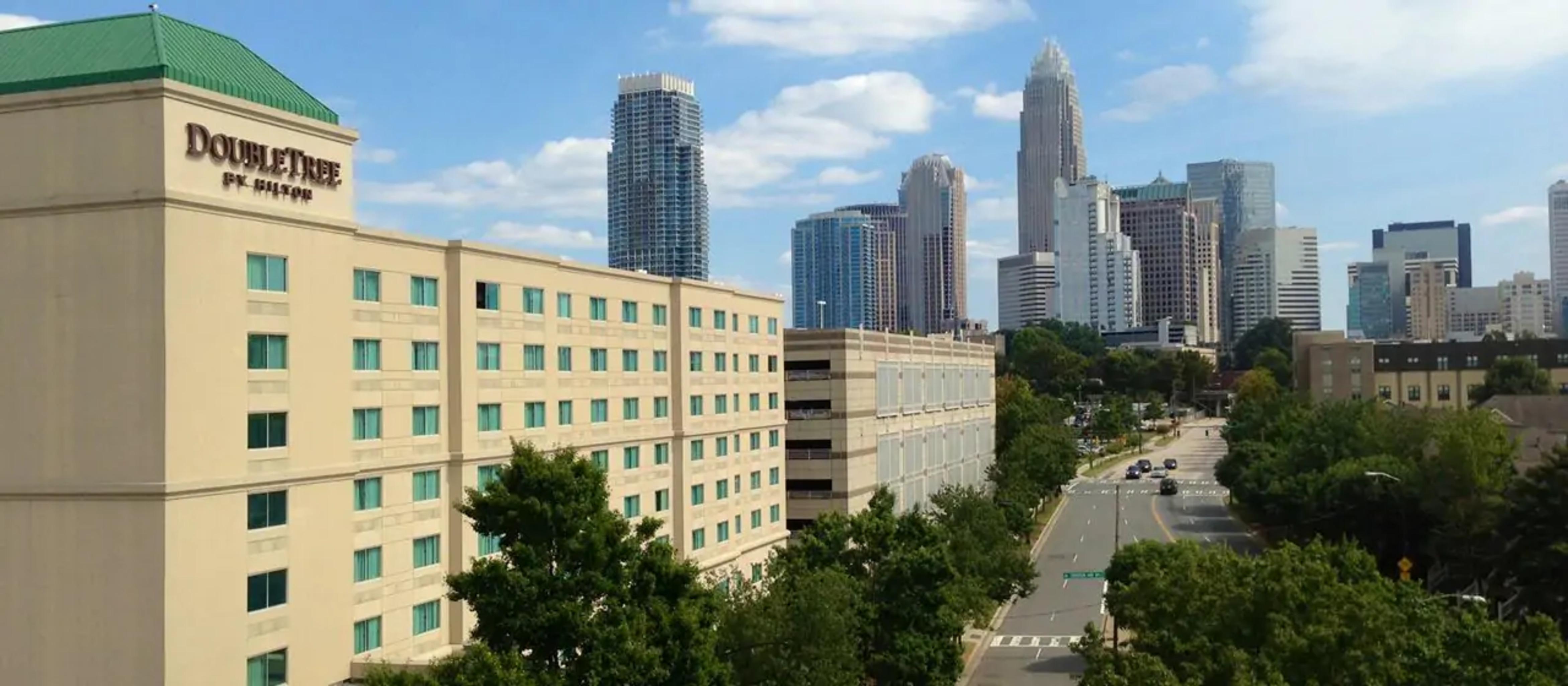 Hotel Doubletree By Hilton Charlotte Uptown Zewnętrze zdjęcie