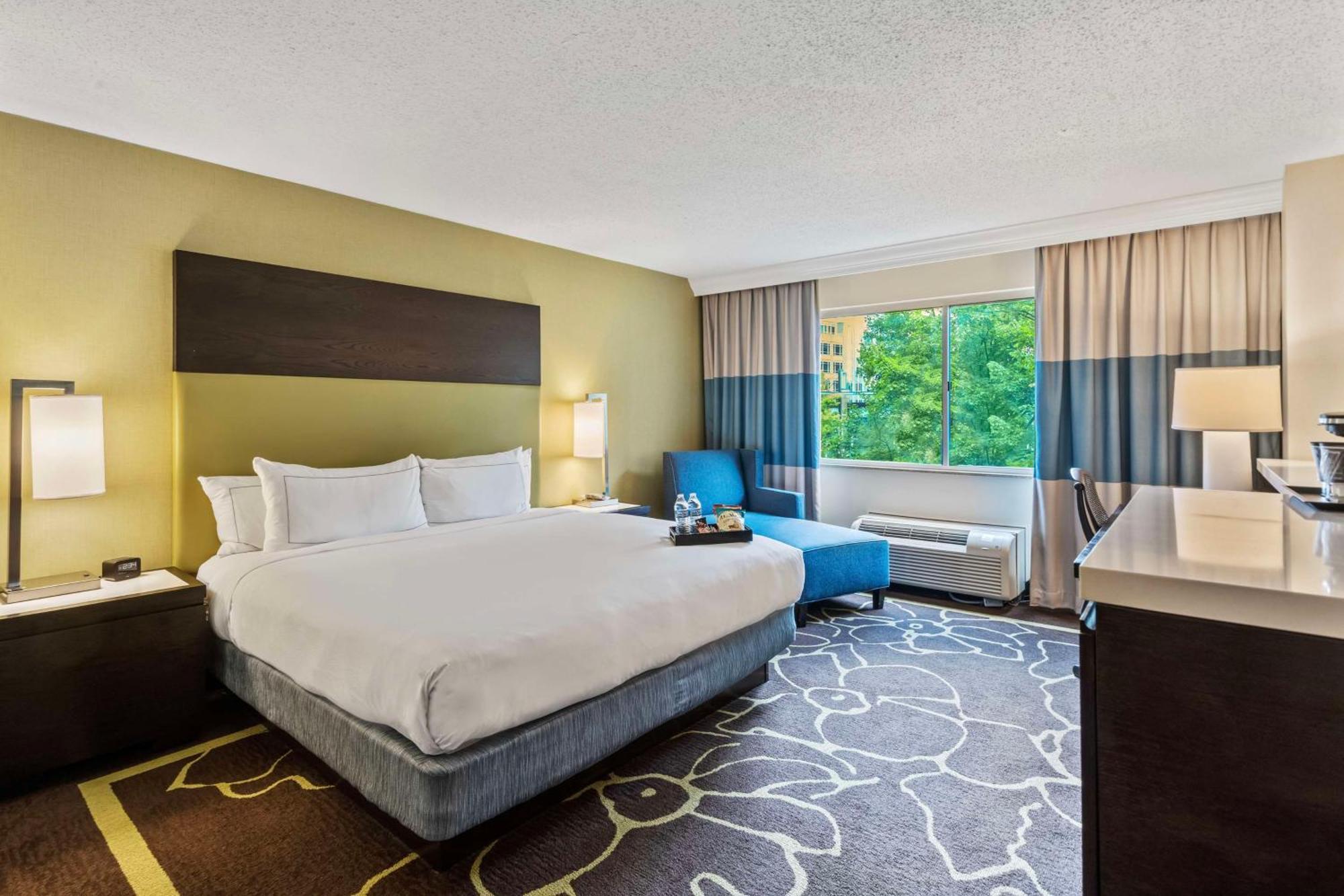 Hotel Doubletree By Hilton Charlotte Uptown Zewnętrze zdjęcie